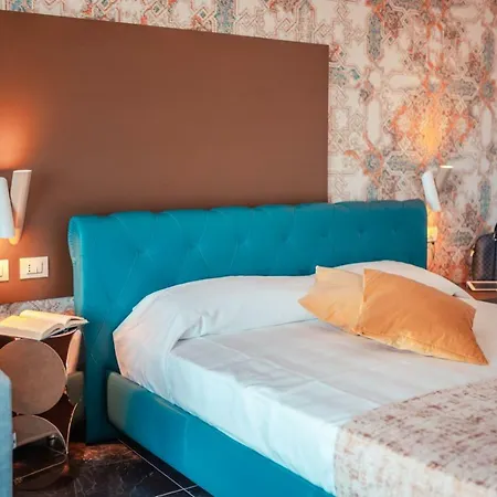 Nautilus 4* Giardini Naxos