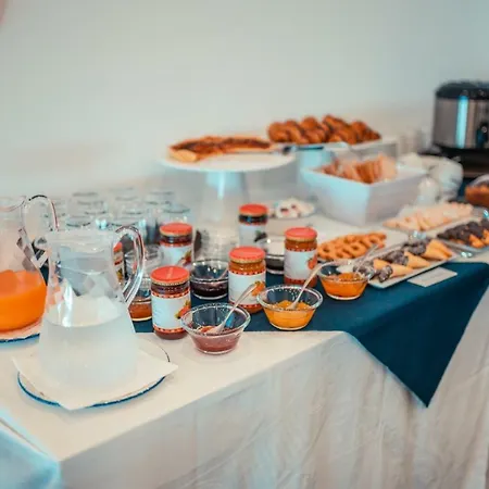 מלון Nautilus גיארדיני נאקסוס